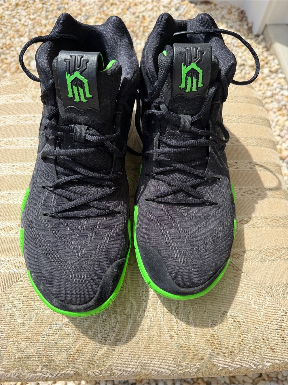 Nike Kyrie 4 "Halloween" basketball sneakers